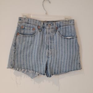 Levi's two toned denim shorts